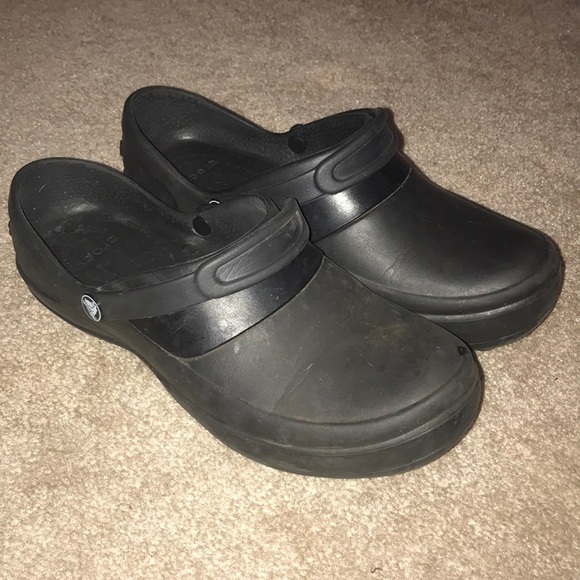 non slip crocs womens